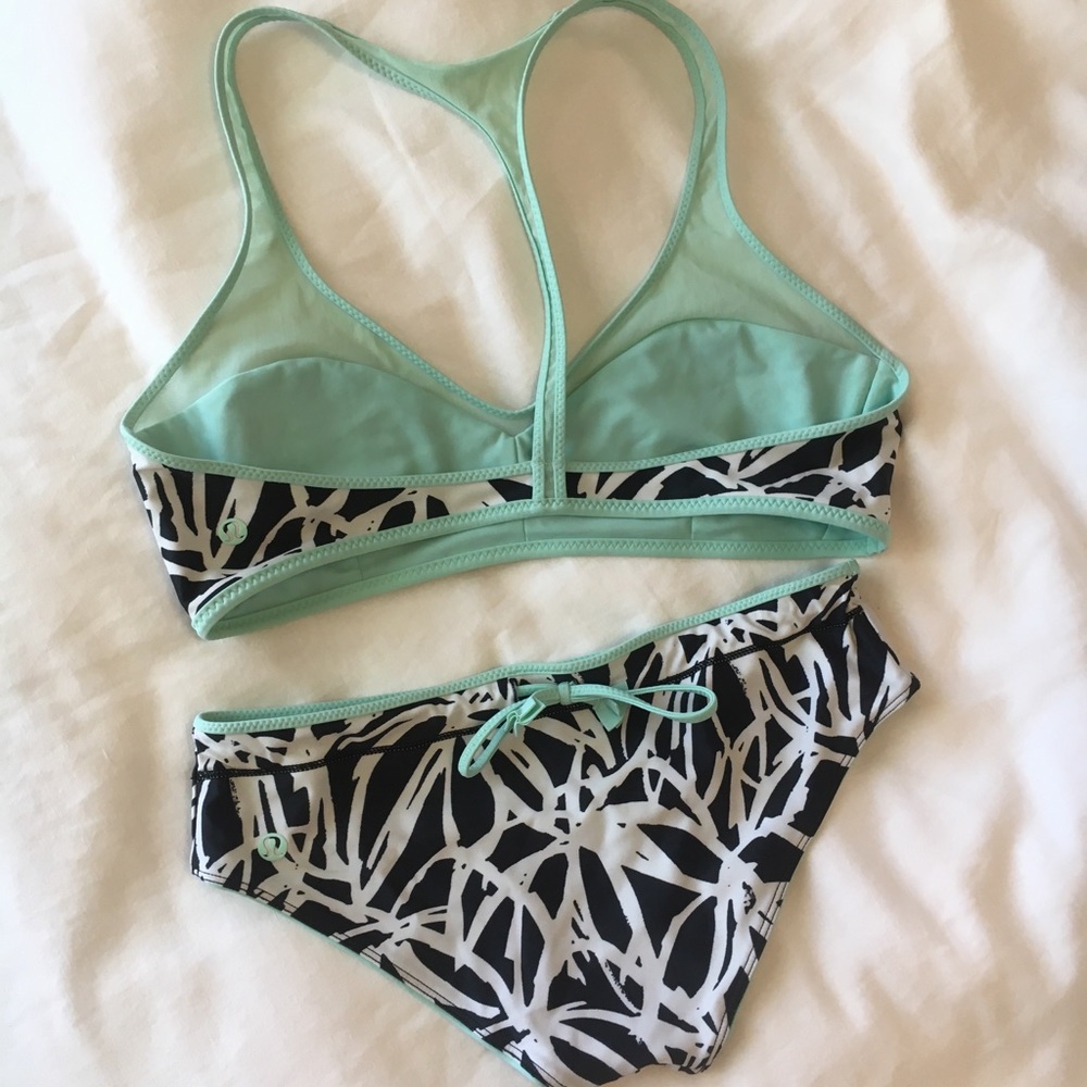 Lululemon reversible bikini
